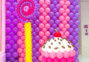 escultura-3d-pirulito-cupcake-e-mural